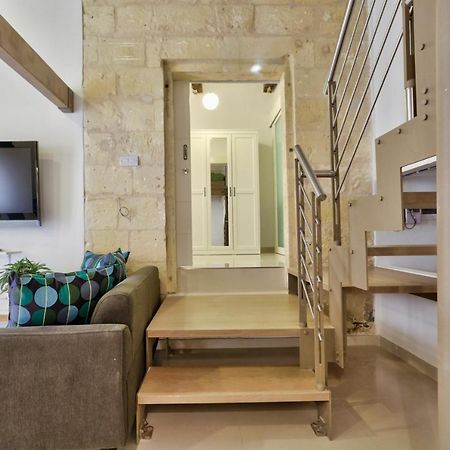 Charming Valletta 1 Bedroom Apartment Off Republic Street Sleeps 4 Exterior foto