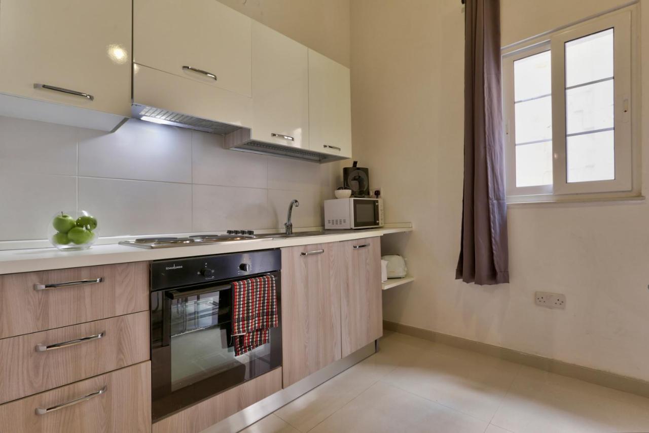 Charming Valletta 1 Bedroom Apartment Off Republic Street Sleeps 4 Exterior foto